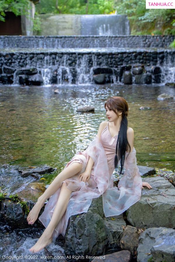 婠婠么  [XiuRen秀人网]高清写真图 2022.10.11 No.5690 婠婠么&小肥莹第11张图片